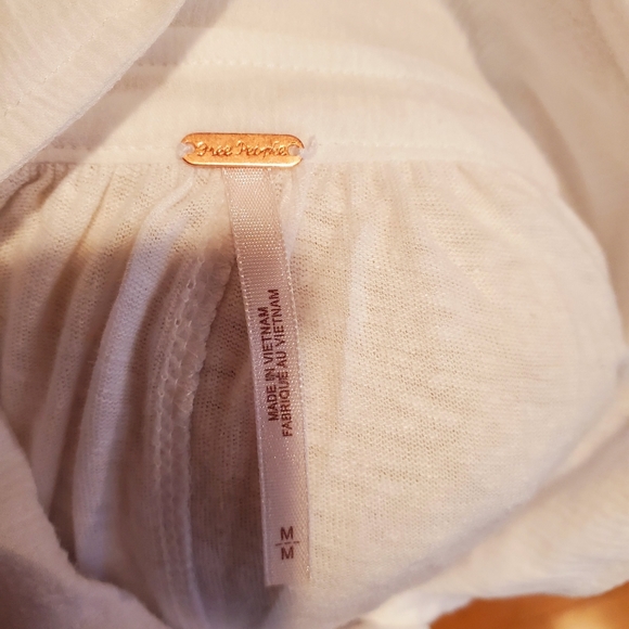 FREE PEOPLE POLO BLOUSE - Picture 3 of 3